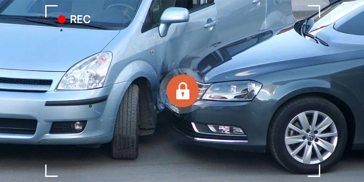pokazana kamera przednia i tylna i obrazy jakie są widoczne z obu urządzeń